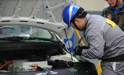 【安源·爱车】新能源汽车售后服务的挑战与机会